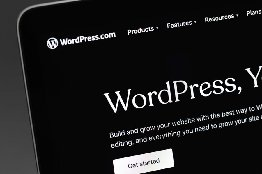 WordPress Webseite auf Bildschirm